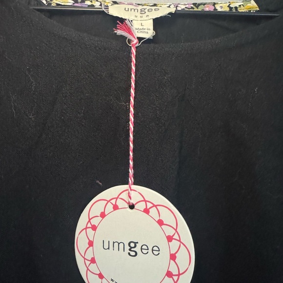 Umgee Black Top with Colorful Crochet Sleeves - Picture 5 of 6